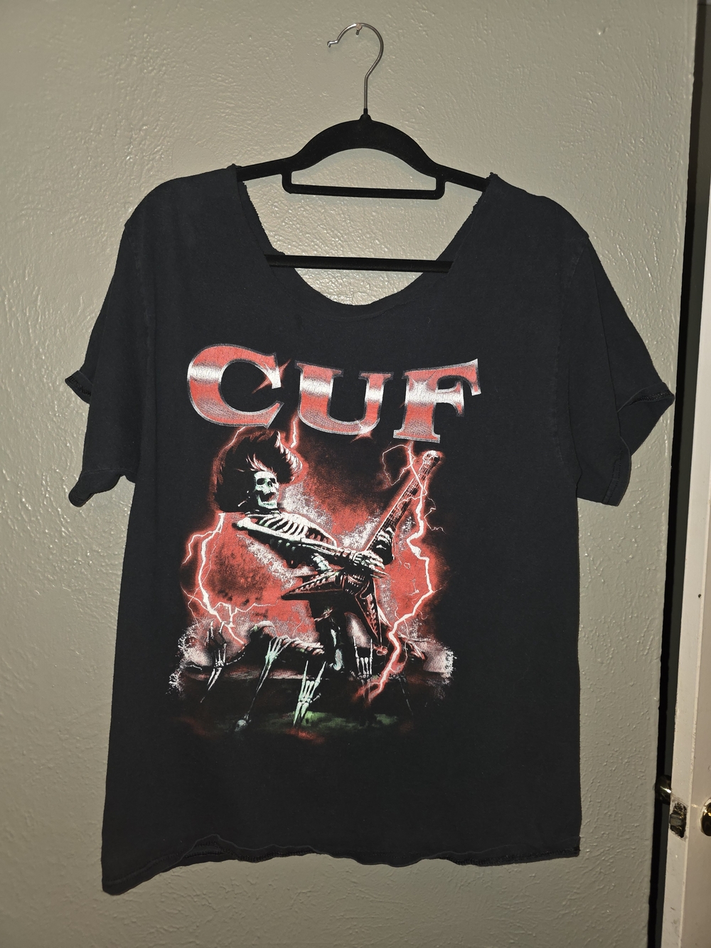 Vintage CUF Rock Band Graphic Top – Skeleton Guitarist Cutneck Tee